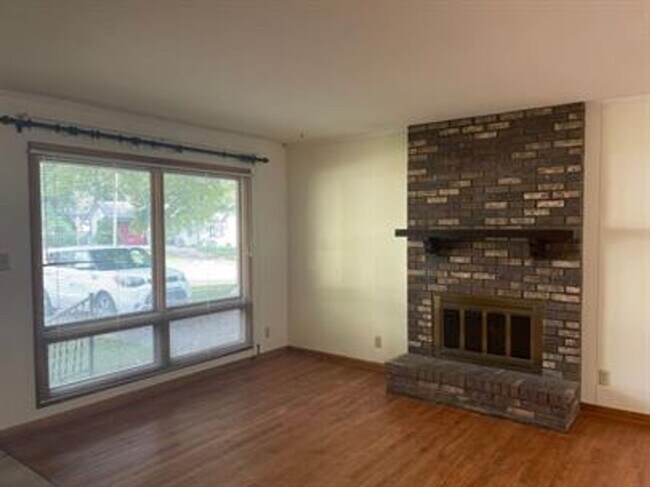 Foto del edificio - 1415 S Western Ave