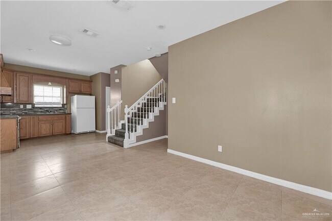 Foto del edificio - 2102 Kimberly Ln