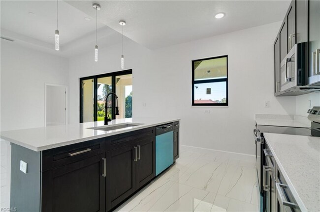 Foto del edificio - 4725 27th St SW