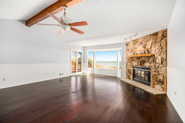 Building Photo - 35020 Hidden Cove Ct