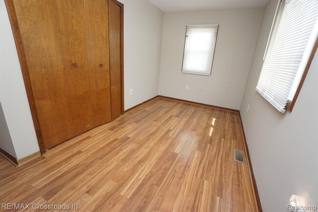 Building Photo - 43373 Alva Dr
