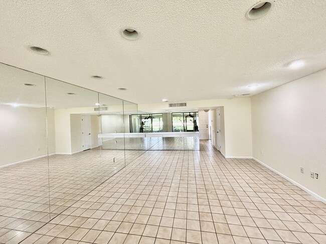 Building Photo - 4807 Esedra Ct