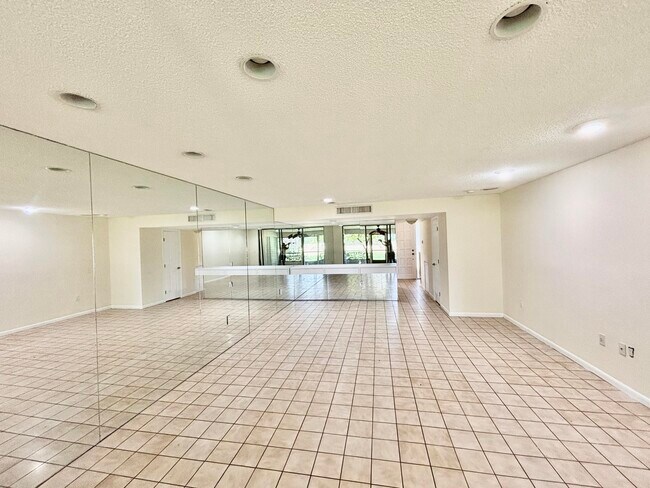 Foto del edificio - 4807 Esedra Ct