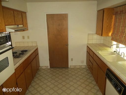 Building Photo - 605 S Del Norte Ave