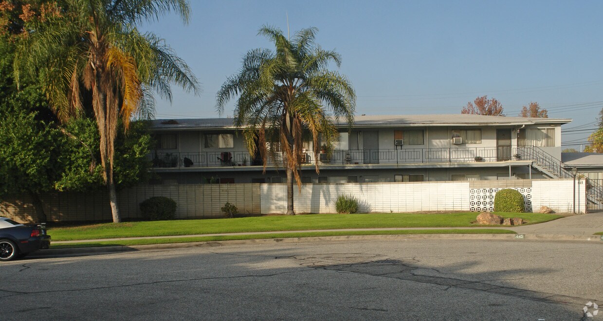 Foto del edificio - 425-445 Front St