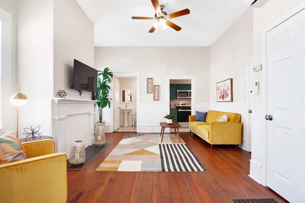 Foto principal - 303 W Park Ave