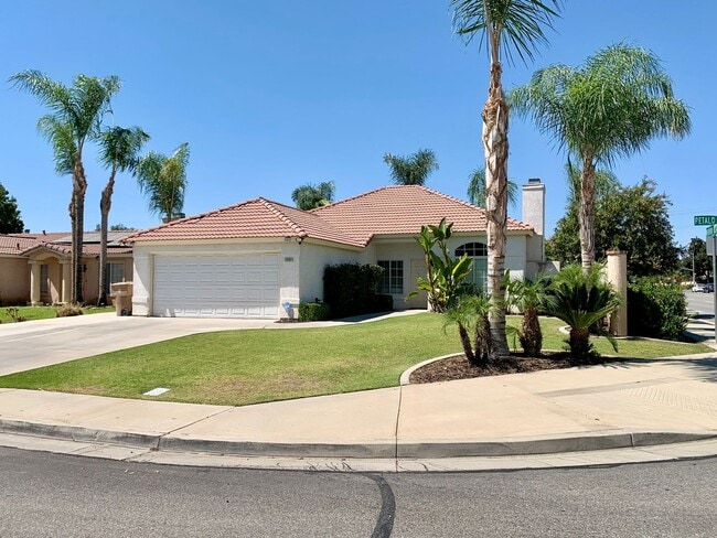 Foto del edificio - Beautifully Updated Home in Tevis Ranch - ...