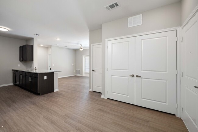 Foto del edificio - Meadowbrook