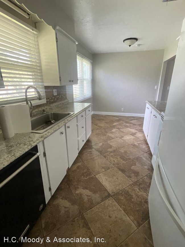 Building Photo - 4 br, 2 bath House - 145 N. 600 E.