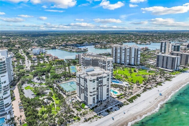 Foto del edificio - 4051 Gulf Shore Blvd N