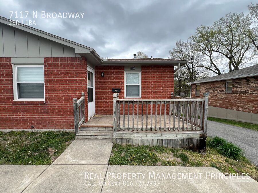 Foto principal - 7117 N Broadway