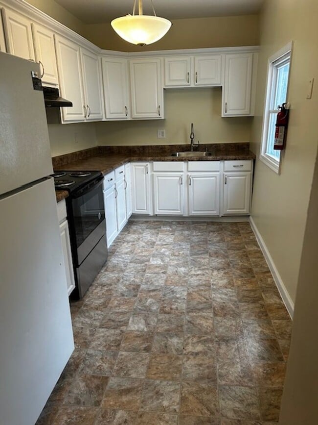 Building Photo - 1448 Cotton St