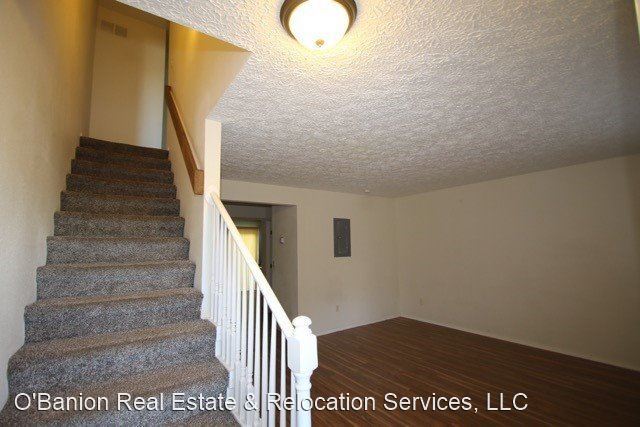 Building Photo - 3 br, 1.5 bath House - 1701 Russian Jack D...