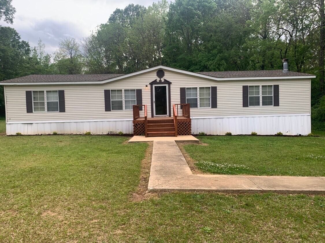 181 Co Rd 6011 Baldwyn Ms 38824 House For Rent In Baldwyn Ms Apartments Com