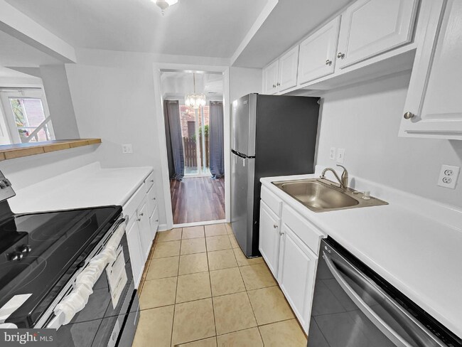 Foto del edificio - 9300 Hagel Cir