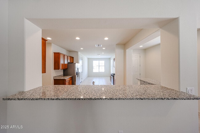 Building Photo - 7148 W Bent Tree Dr