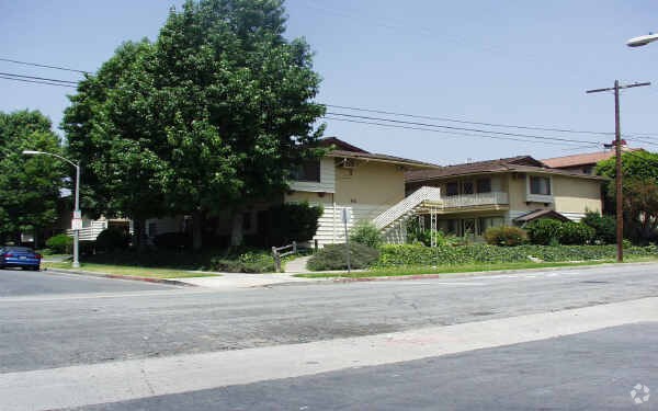 Primary Photo - 1111 Benito Ave