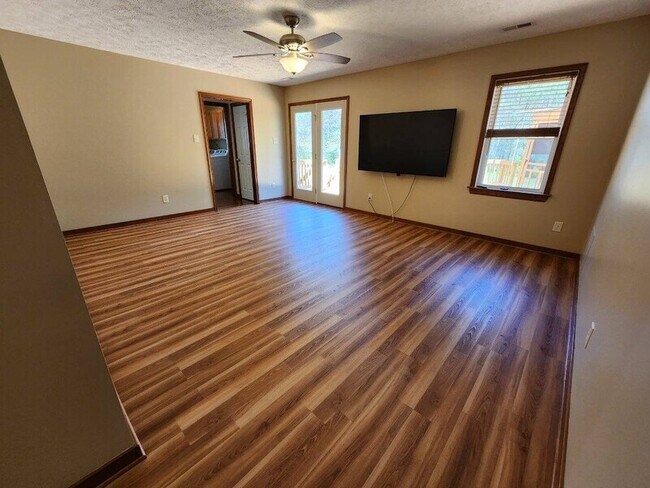 Building Photo - 4055 Wakema Rd