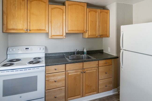 Building Photo - Single Family Home on Spokanes North Side!!