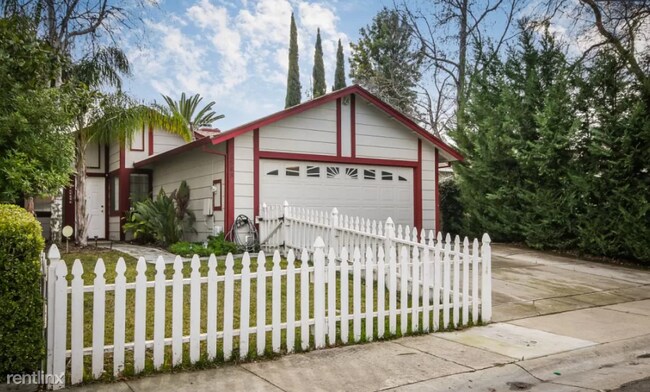 Building Photo - 2 br, 2 bath House - 3583 Binghamton Dr