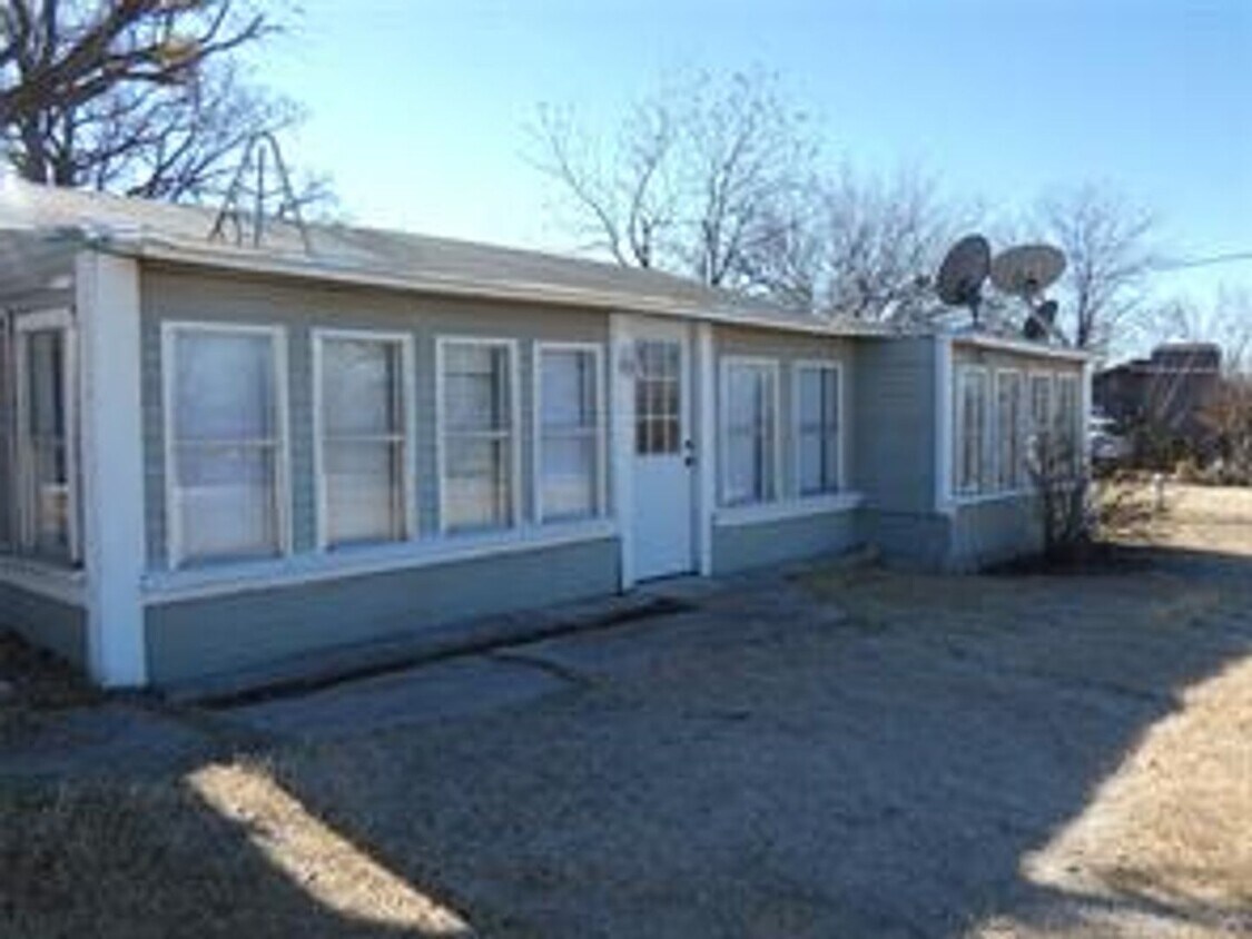 Foto principal - 10741 Nora Rd