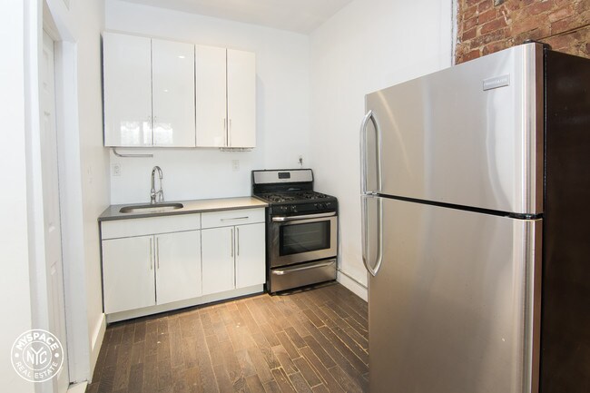 Building Photo - 1238 Bedford Ave