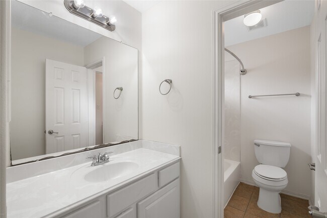 Building Photo - 114 E Lasting Spring Cir