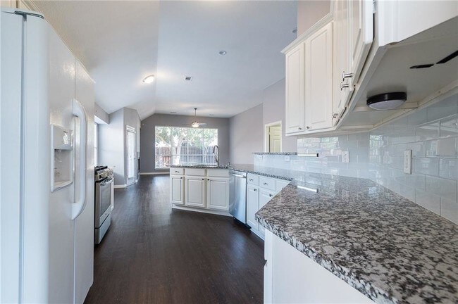 Building Photo - 253 Ridge Cove Dr