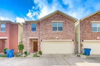Building Photo - 3707 Main Poplar Dr
