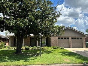 Building Photo - 5902 De Lange Ln
