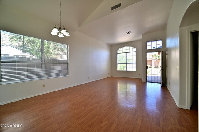 Foto del edificio - 21914 N 74th Ln