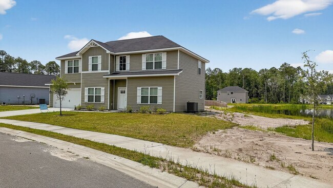 Foto del edificio - RATE DROP ALERT (was $2200/month) and MOVE-IN SPECIAL: 1st FULL MONTH'S RENT FREE**