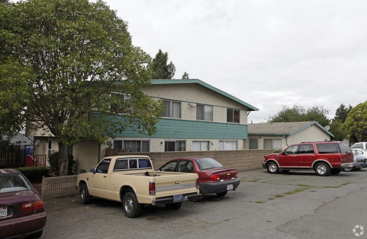 Foto del edificio - 213-274 Holly St