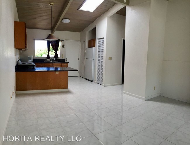 Building Photo - 2 br, 1 bath House - 5110 Kilauea Ave.