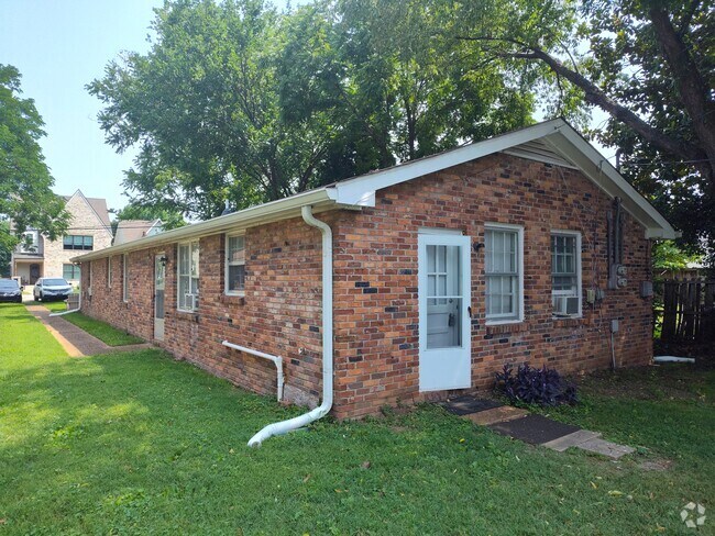 Building Photo - 4805B Wyoming Ave