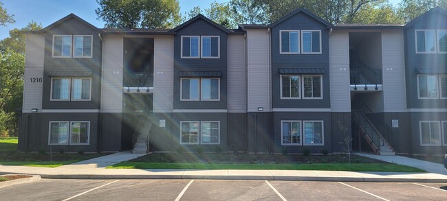 Interior Photo - Meadow Brook Villas