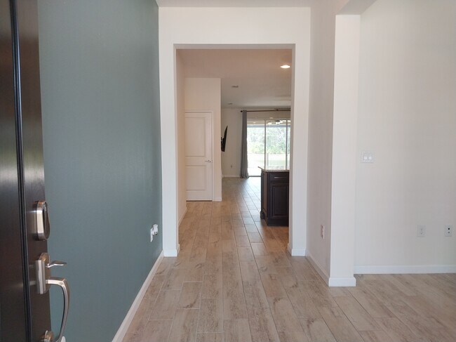 Building Photo - 11834 Brookside Dr