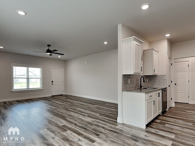 Building Photo - 1041 Pebble Pass