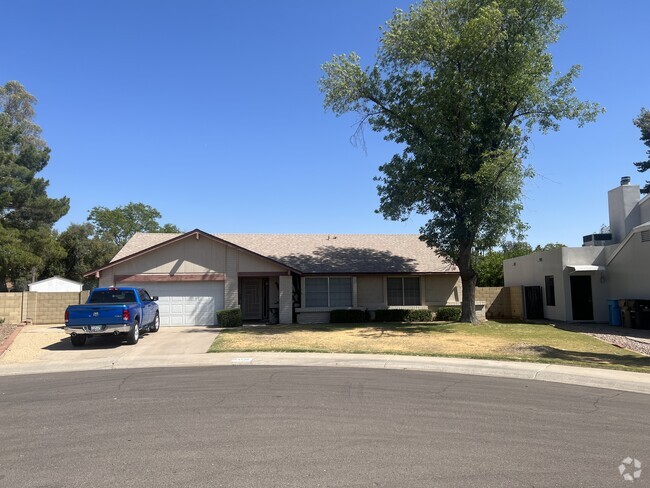 Building Photo - 4526 E Crocus Dr