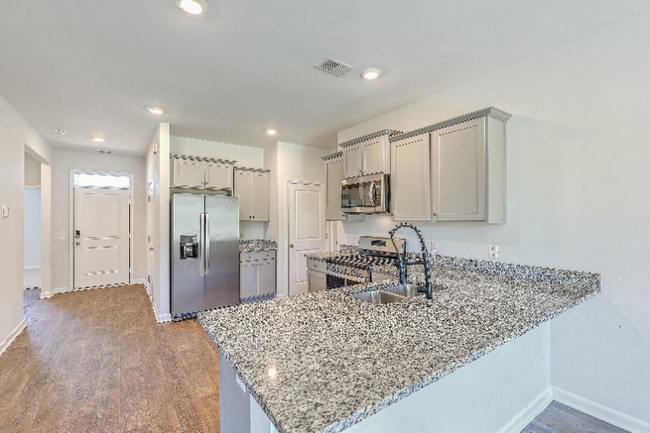 Building Photo - 124 Pontoria Dr