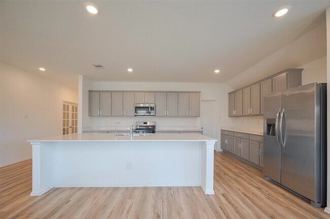 Foto del edificio - 5343 Sleepy Fox Ln