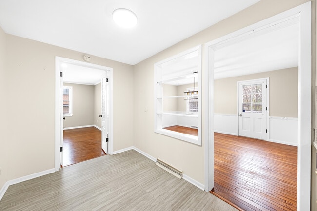 Building Photo - Ward Road SFH