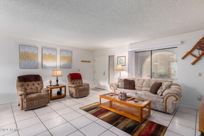 Building Photo - 16336 E Palisades Blvd