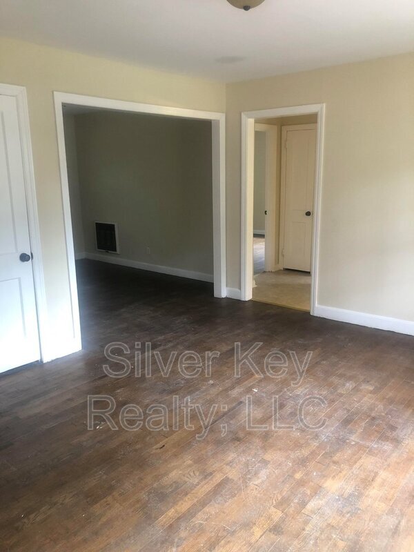 505 Guille St Unit 1, Athens, TN 37303 Condo for Rent in Athens, TN