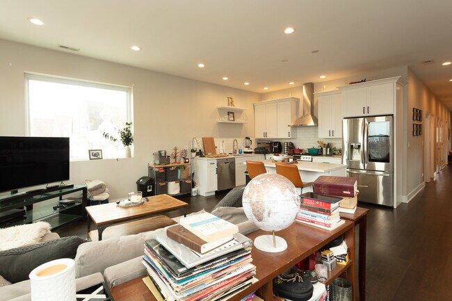 Foto del edificio - 1906 S Loomis St