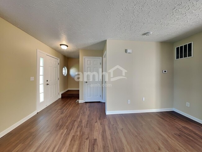 Building Photo - 2807 Presidential Dr