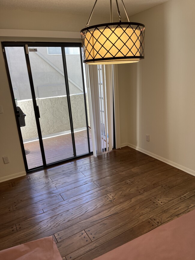 Formal Dining RM - 1714 Stoner Ave