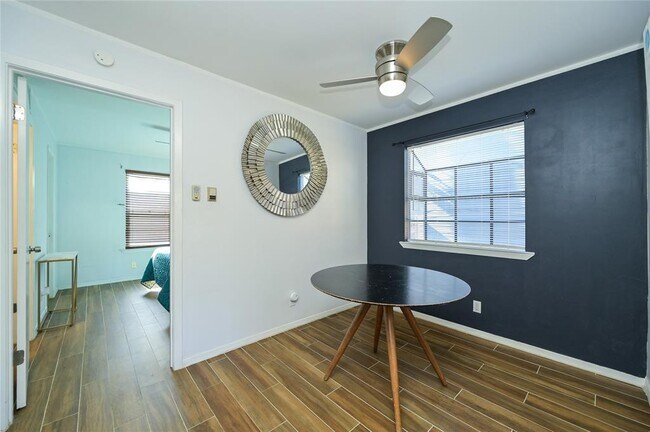 Foto del edificio - 3744 Valley View Rd