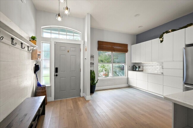 Foto del edificio - 160 Southern Grove Dr