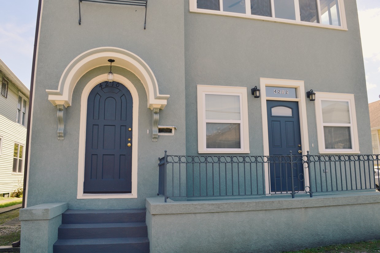 Primary Photo - 4212 S Galvez St
